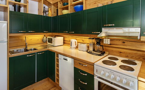 Iso-Veke: Hout, Verblijf, Blokhut, Woud, Schuur, Garden Gebouwen, Lariks, Bos, Beits
