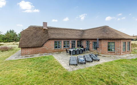 Axeline - 300M from the Sea: Huis, Huis, Verblijf, Landgoed, Werf, Boerderij, Siding, Garden Gebouwen, Veranda