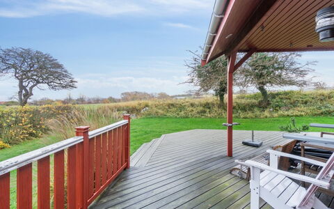 Marlies - 300M from the Sea: Huis, Huis, Dak, Verblijf, Landgoed, Landscaping, Garden Gebouwen, Siding, Boerderij