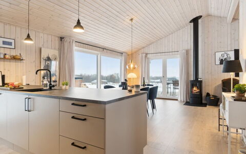 Ferdine - 1.5Km from the Sea: Zwembad, Buitenmeubels, Meubilair, Toevlucht, Flagstone, Eco Hotel, Schaduw, Stoel, Vrije Tijd, Landgoed