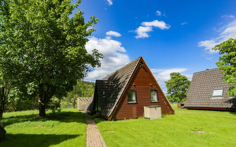 Lothlorien Lodge 4: Wolk, Lucht, Fabriek, Natuurlijk Landschap, Gebouw, Boom, Land Lot, Gras, Huis, Hout
