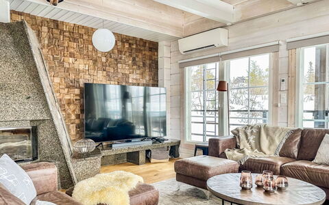 Kontiokota: Meubilair, Bankstel, Interieur Ontwerp, Flooring, Woonkamer, Hout, Verdieping, Plafond, Verlichting, Kamer