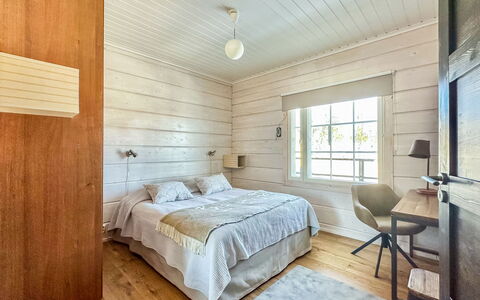 Kontiokota: Flooring, Hout, Verdieping, Interieur Ontwerp, Plafond, Houten Vloer, Slaapkamer, Huis, Meubilair, Bed