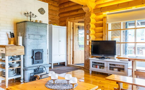 Inari 938: Meubilair, Interieur Ontwerp, Flooring, Verdieping, Tafel, Plafond, Keuken En Eettafel, Verlichting, Stoel, Huis