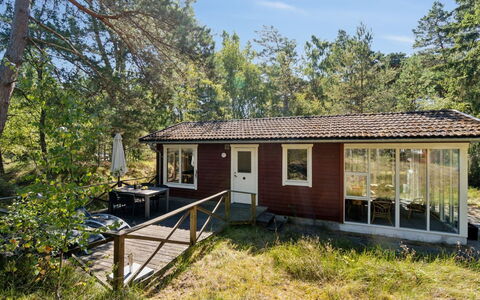 Fredsine - 1.2Km from the Sea: Hout, Dak, Architectuur, Huis, Huis, Verblijf, Siding, Hardwood, Helling, Landgoed
