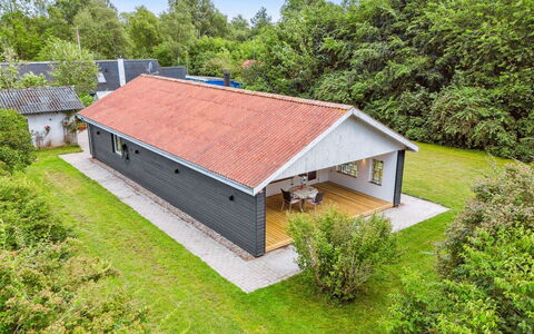 Geske - 3.2Km from the Sea: Hout, Dak, Architectuur, Huis, Huis, Verblijf, Siding, Hardwood, Helling, Landgoed