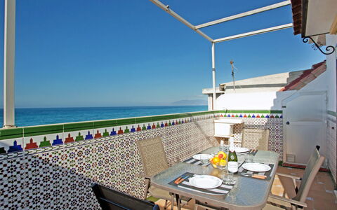 San Luis Playa: Lucht, Water, Eigendom, Meubilair, Tafel, Stoel, Schaduw, Buitenmeubels, Onroerend Goed, Vrije Tijd
