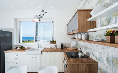 Casa Mareblu - Marina Di Modica, Sicilia: Cabinetry, Countertop, Keuken, Fornuis, Hout, Lade, Interieur Ontwerp, Verdieping, Flooring