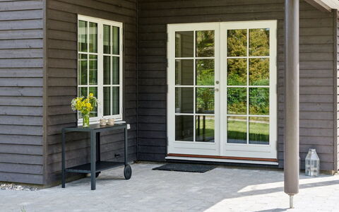 Emmalina - 1.3Km from the Sea: Huis, Huis, Deur, Dak, Verblijf, Landgoed, Tuin, Schaduw, Siding, Werf