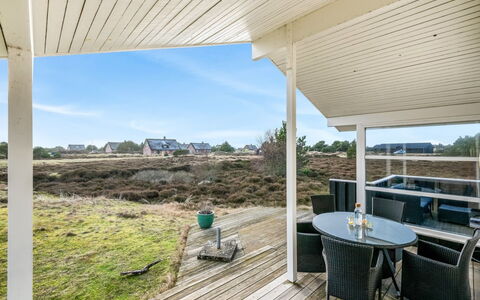 Josef - 950M from the Sea: Dak, Huis, Huis, Verblijf, Deur, Siding, Dek, Veranda, Plank, Hardwood