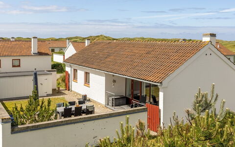 Leny - 900M from the Sea: Gebouw, Venster, Huis, Dak, Huis, Woongebied, Facade, Architectuur, Verblijf, Land Lot