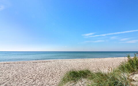 Smilla - 300M from the Sea: Lucht, Blauw, Strand, Water, Zwemwater, Dag, Horizon, Natuurlijke Omgeving, Kust, Zee