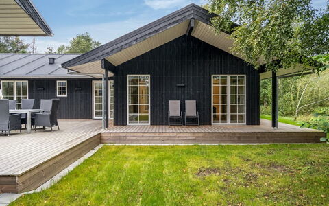 Babara - 350M from the Sea: Hout, Huis, Veranda, Dek, Hardwood, Dak, Beits, Houten Vloer, Eco Hotel