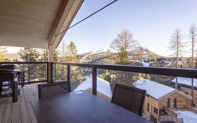 Superior # 7 mit Sauna & Hot Tub 160.7: Meubilair, Eigendom, Fabriek, Comfort, Textiel, Hout, Interieur Ontwerp, Cabinetry, Kamerplant, Flooring