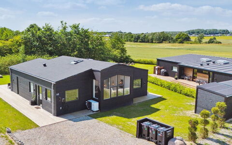 Nissine - 300M from the Sea: Huis, Dak, Woongebied, Huis, Verblijf, Landgoed, Siding, Garden Gebouwen, Boerderij, Oprit