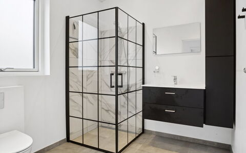 Nissine - 300M from the Sea: Flooring, Interieur Ontwerp, Verdieping, Glas, Tegel, Deur, Deur Van De Douche, Badkamer, Loodgieterswerkinrichting