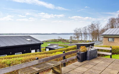 Anu - 400M from the Sea