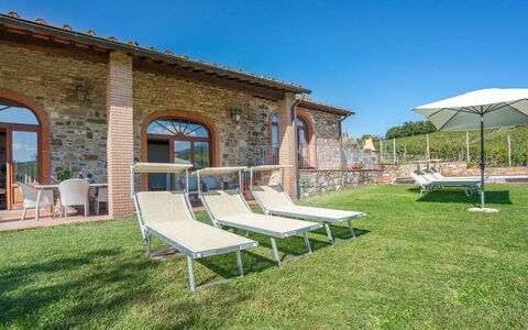Le Masse - Greve In Chianti, Toscana: Lucht, Fabriek, Gebouw, Schaduw, Land Lot, Stoel, Buitenmeubels, Gras, Vrije Tijd, Landschap