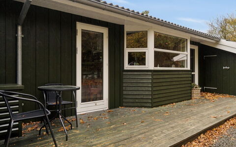 Ananda - 900M from the Sea: Blauw, Struik, Verblijf, Groundcover, Tuin, Landgoed, Schaduw, Landscaping, Boerderij, Eco Hotel