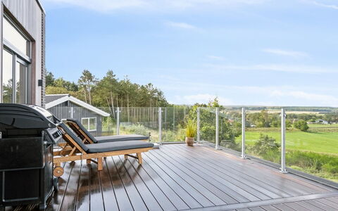 Ann - 1.3Km from the Sea: Houten Vloer, Hout, Hardwood, Dek, Flooring, Plank, Samengesteld Materiaal, Laminaatvloer, Veranda, Beits