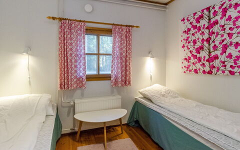 Kulta-Käkönen 17 by Bomba: Bed, Meubilair, Slaapkamer, Interieur Ontwerp, Bedding, Laken, Flooring, Hout, Verdieping, Kamer