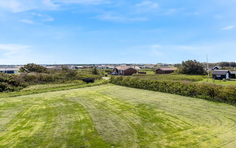 Arild - 300M from the Sea: Gras, Grasland, Land Lot, Verblijf, Landelijk Gebied, Weide, Garden Gebouwen, Tuin, Schuur