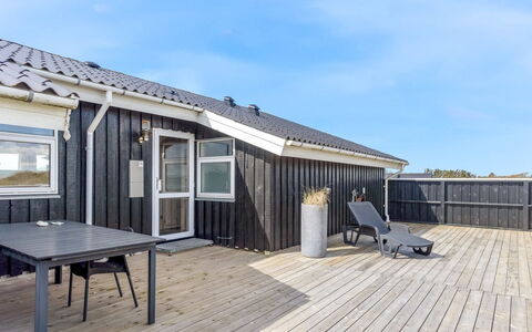 Arild - 300M from the Sea: Gras, Grasland, Land Lot, Verblijf, Landelijk Gebied, Weide, Garden Gebouwen, Tuin, Schuur