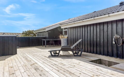 Arild - 300M from the Sea: Gras, Grasland, Land Lot, Verblijf, Landelijk Gebied, Weide, Garden Gebouwen, Tuin, Schuur