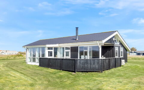 Arild - 300M from the Sea: Gras, Grasland, Land Lot, Verblijf, Landelijk Gebied, Weide, Garden Gebouwen, Tuin, Schuur