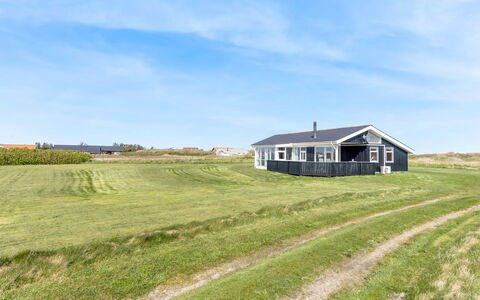 Arild - 300M from the Sea: Gras, Grasland, Land Lot, Verblijf, Landelijk Gebied, Weide, Garden Gebouwen, Tuin, Schuur