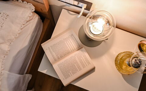 Villa Škavre: Tafel, Hout, Kamer, Evenement, Metaal, Fotografie Van Het Stilleven, Papier, Linens, Lichte Inrichting