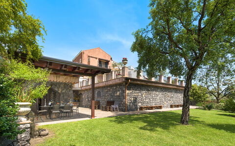Oasi Verde - Santa Maria La Stella, Sicilia: Fabriek, Lucht, Gebouw, Boom, Natuurlijk Landschap, Land Lot, Gras, Verblijf, Landschap, Vrije Tijd