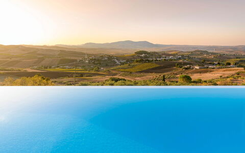 Mirabilia - Tangi, Sicilia: Lucht, Water, Watervoorraden, Ecoregio, Berg, Natuurlijk Landschap, Fabriek, Boom, Hoogland, Kust En Oceanic Landvormen