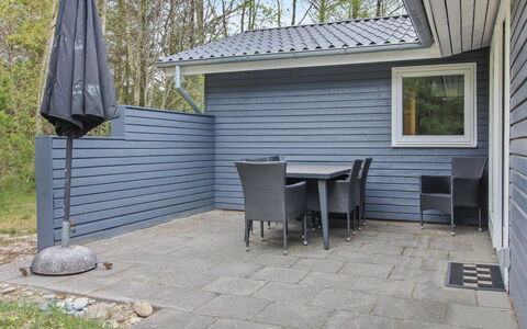 Sonia - 3Km from the Sea: Dak, Huis, Huis, Verblijf, Deur, Siding, Dek, Veranda, Plank, Hardwood