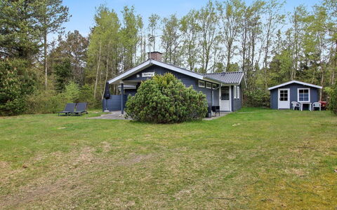 Sonia - 3Km from the Sea: Dak, Huis, Huis, Verblijf, Deur, Siding, Dek, Veranda, Plank, Hardwood