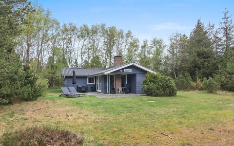 Sonia - 3Km from the Sea: Dak, Huis, Huis, Verblijf, Deur, Siding, Dek, Veranda, Plank, Hardwood