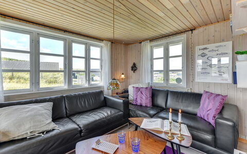 Heilo - from the Sea: Hout, Huis, Interieur Ontwerp, Meubilair, Verdieping, Plafond, Hardwood, Bankstel, Woonkamer, Ontwerp
