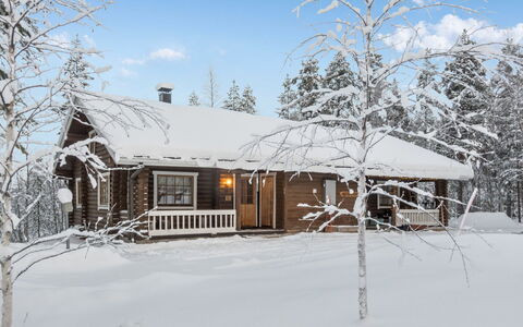 Mötönpesä 2: Verblijf, Huis, Huis, Garden Gebouwen, Siding, Blokhut, Boerderij, Landgoed, Schuur, Werf