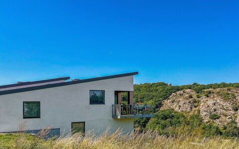 Sasser - 450M from the Sea: Dak, Huis, Land Lot, Huis, Verblijf, Landgoed, Garden Gebouwen, Schaduw, Blokhut, Landscaping