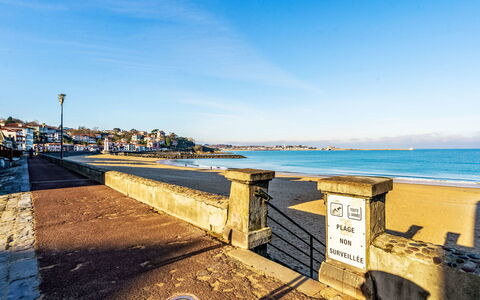 Saint-Jean-De-Luz 477: Lucht, Blauw, Horizon, Kust, Kust En Oceanic Landvormen, Zee, Ochtend, Kust, Strand, Zonlicht