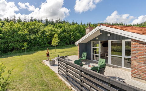 Alois - 31Km from the Sea: Plafond, Flooring, Interieur Ontwerp, Verdieping, Samengesteld Materiaal, Meubilair, Toevlucht, Hotel, Ontwerp, Daylighting