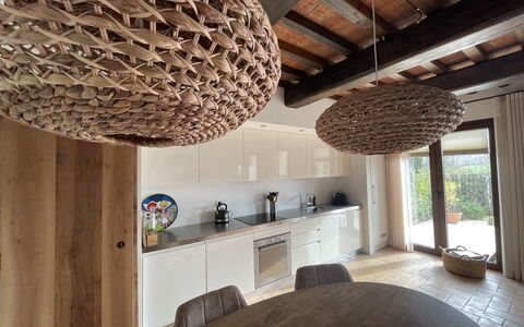 Nocellara Spereto Apartment With Pool, Montaione: Eigendom, Meubilair, Cabinetry, Gebouw, Countertop, Hout, Interieur Ontwerp, Architectuur, Fabriek, Woonkamer