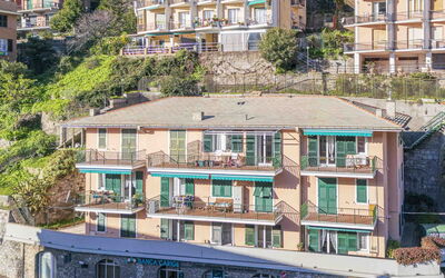 Spacious Apartment In Sori With Large Terrace - So