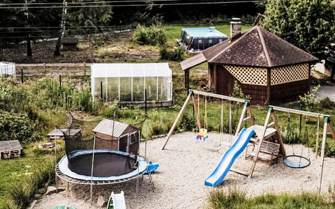 Domek Pod Szarowym Lasem: Recreatie, Tuin, Backyard, Vrije Tijd, Werf, Gazon, Schaduw, Buitenmeubels, Stoel, Outdoor Structuur