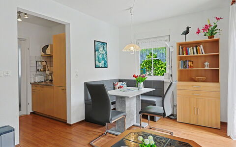 Schneider 2D: Meubilair, Interieur Ontwerp, Flooring, Hout, Verdieping, Tafel, Bankstel, Verlichting, Kamer, Woonkamer
