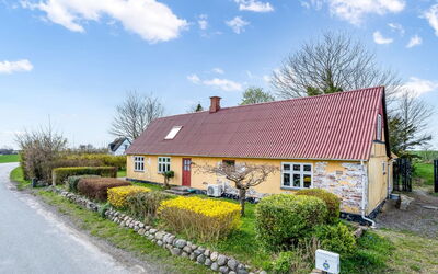 Albertine - 600M from the Sea