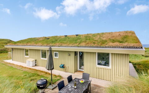 Pinja - 400M from the Sea: Huis, Dak, Huis, Verblijf, Schuur, Garden Gebouwen, Siding, Werf, Blokhut, Hut