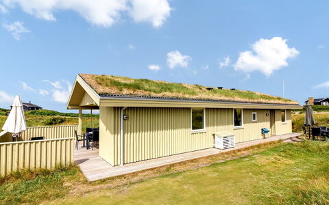 Pinja - 400M from the Sea: Huis, Dak, Huis, Verblijf, Schuur, Garden Gebouwen, Siding, Werf, Blokhut, Hut