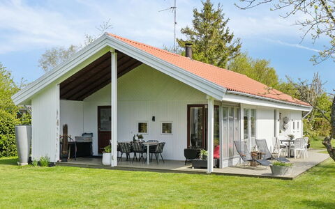 Soti - 350M from the Sea: Huis, Dak, Huis, Verblijf, Veranda, Land Lot, Landgoed, Deur, Boerderij, Gazon