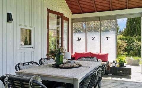 Soti - 350M from the Sea: Hout, Dak, Architectuur, Huis, Huis, Verblijf, Siding, Hardwood, Helling, Landgoed